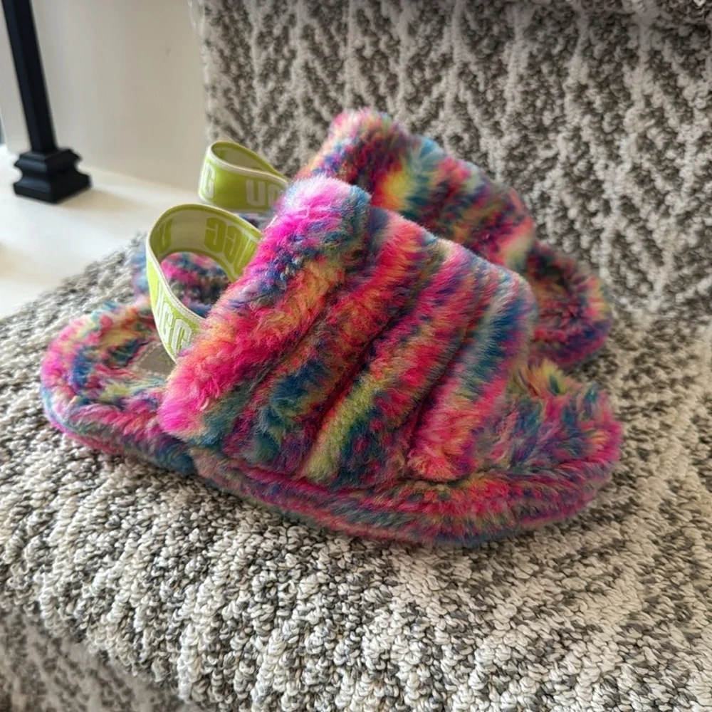 Girls Ugg Slippers.  Bright colors! Good used condition! Girls size 13.